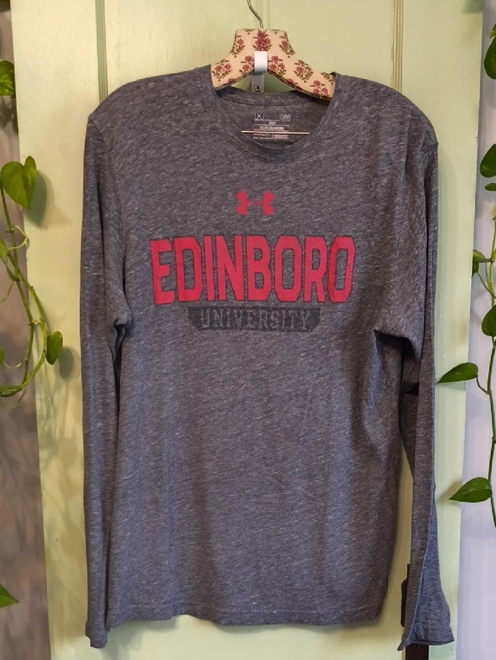 Men's Under Armour Edinboro University Long Sleeve T-shirt Grey Red L